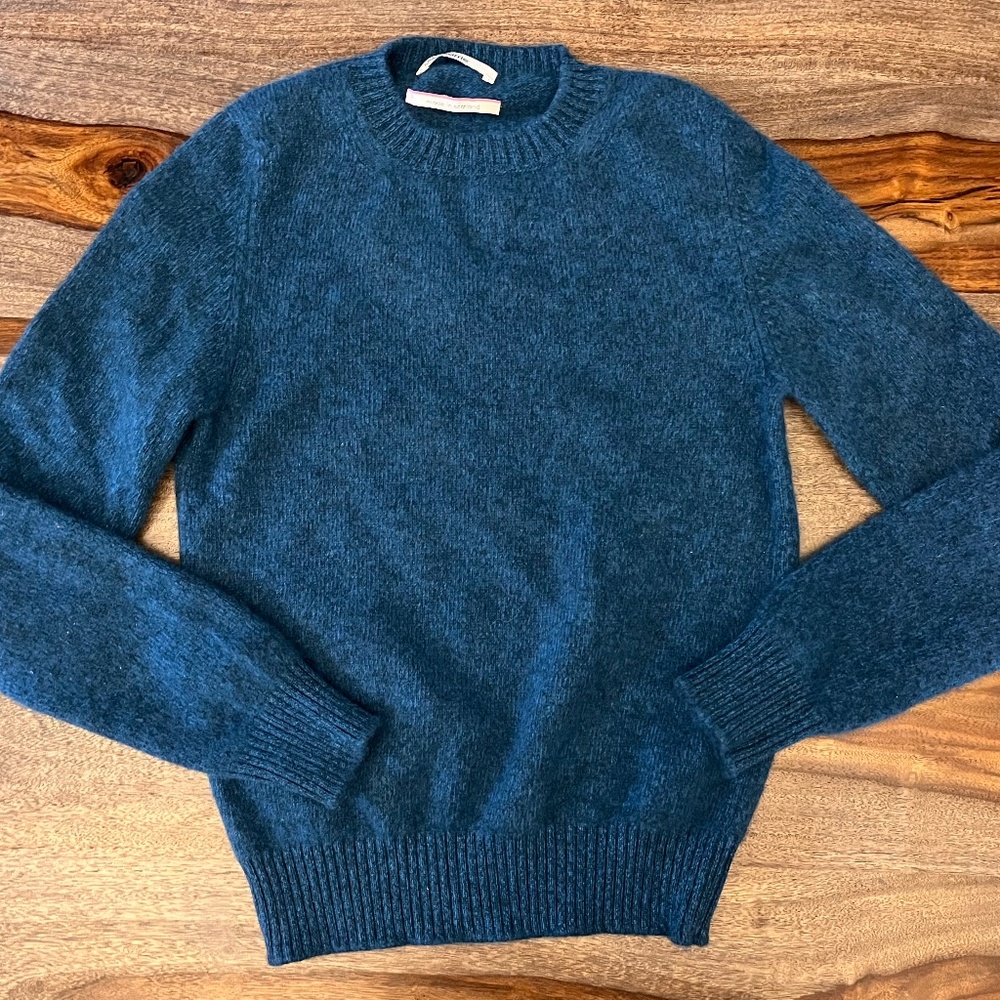 Barrie Made in Scotland blue Cashmere sweater, crew neck, Size S